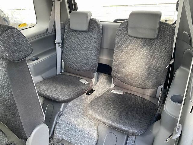 Toyota SIENTA 2012-05 192703-14