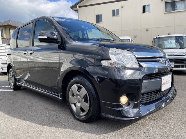 Toyota SIENTA 2012-05 192703-1