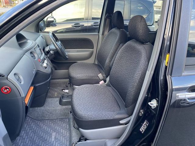 Toyota SIENTA 2012-05 192703-12