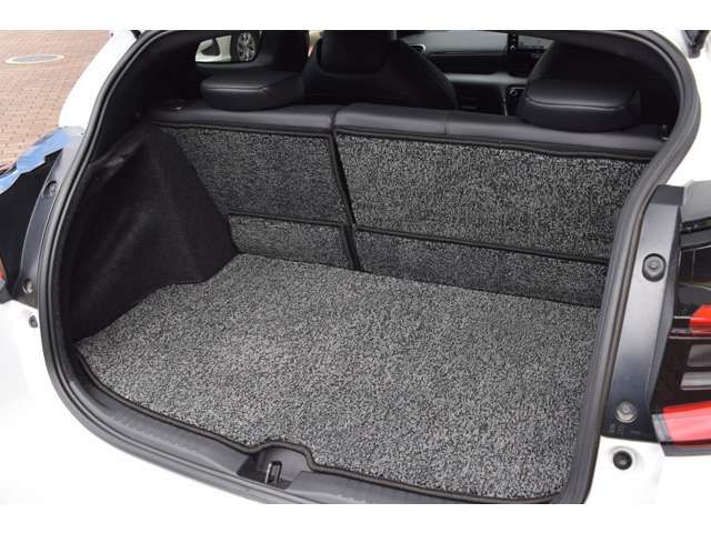Toyota YARIS 2021-01 6983-16