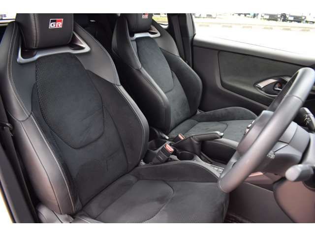 Toyota YARIS 2021-01 6983-4