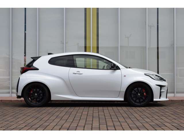 Toyota YARIS 2021-01 6983-3