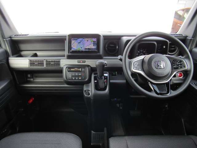 Honda N-VAN 2019-09 10404-3