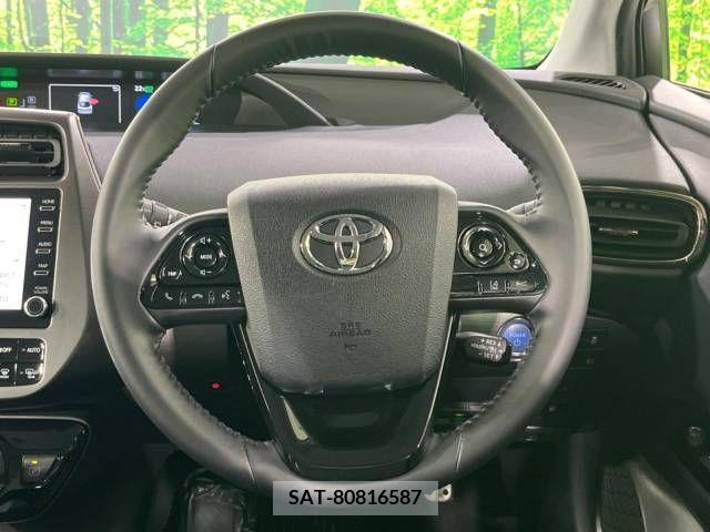 Toyota PRIUS 2021-08 322479-7