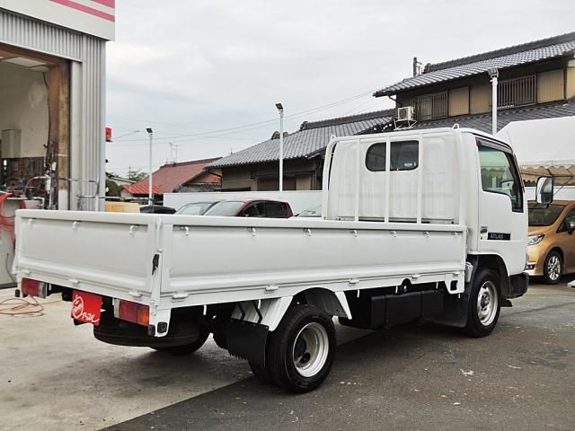Nissan ATLAS 2006-11 192009-4