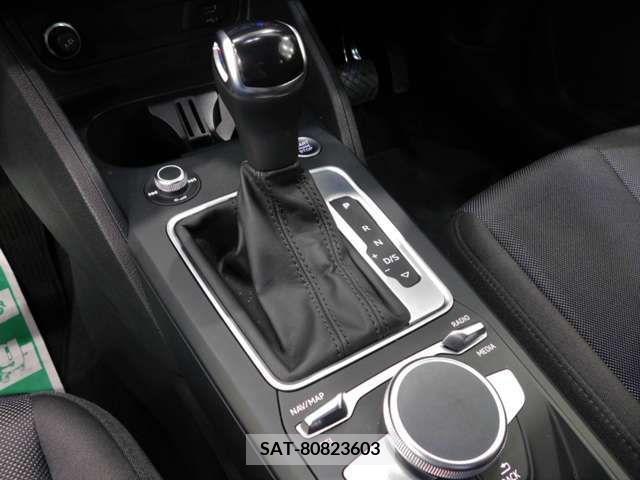 Audi Q2 2022-12 261180-9
