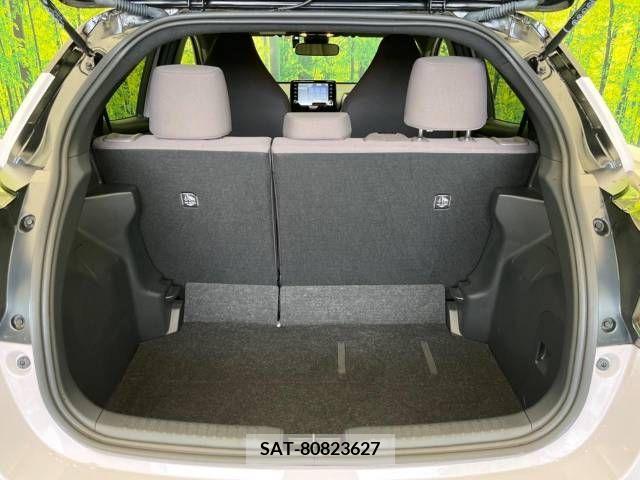 Toyota YARIS 2021-12 335920-10