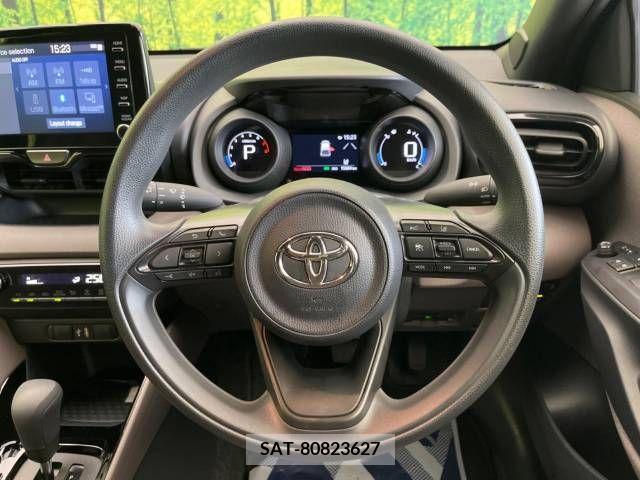 Toyota YARIS 2021-12 335920-11