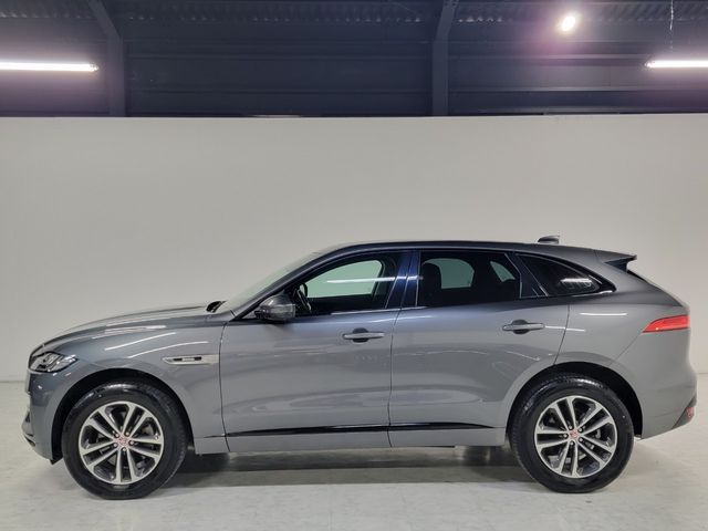 Jaguar F-PACE 2018-04 1797-5