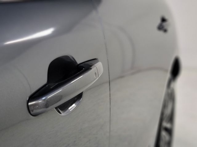Jaguar F-PACE 2018-04 1797-11