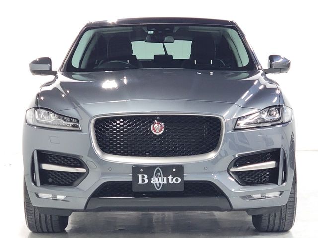 Jaguar F-PACE 2018-04 1797-3