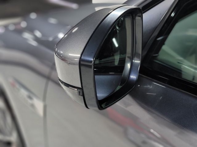 Jaguar F-PACE 2018-04 1797-12