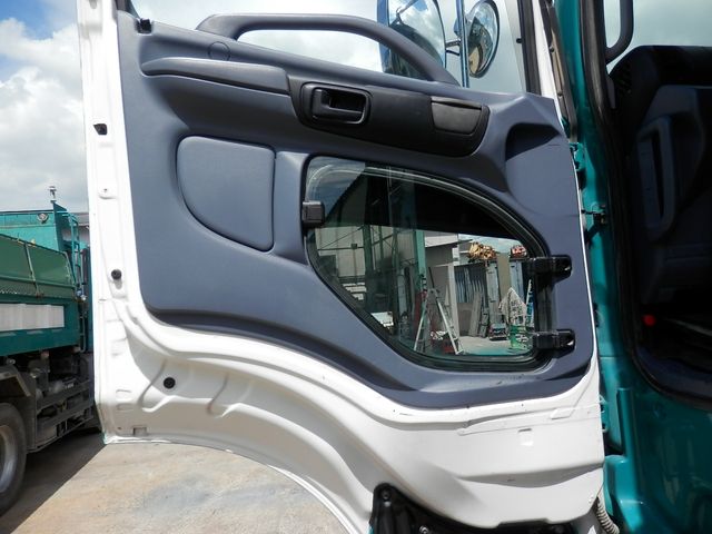 Hino PROFIA 2005-07 20967-27