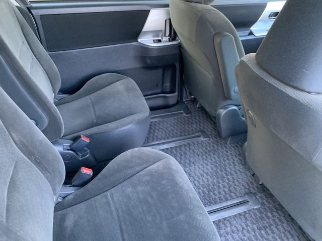 Toyota NOAH 2012-06 193535-12
