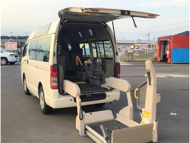 Toyota HIACE VAN 2010-05 8494-8