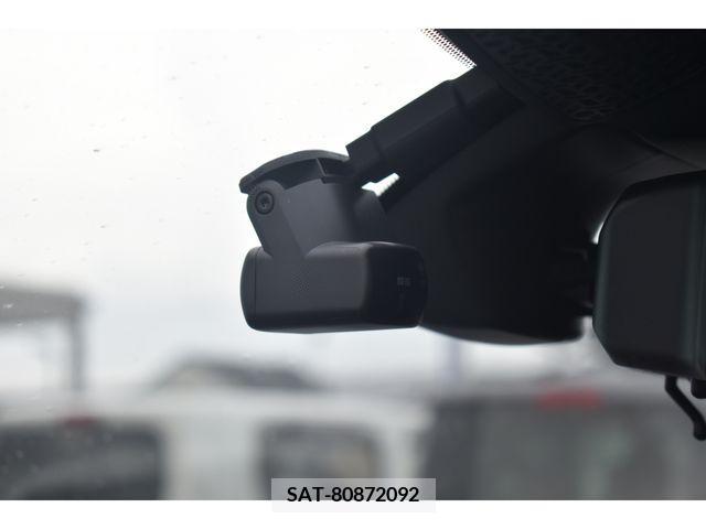 Nissan Ariya 2023-09 234867-7