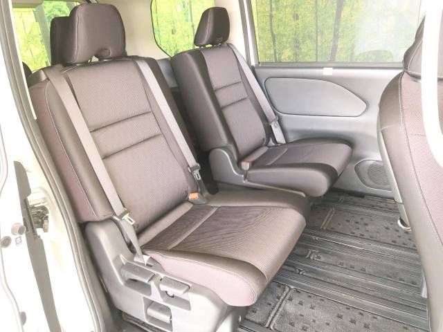 Nissan SERENA 2018-09 13071-9