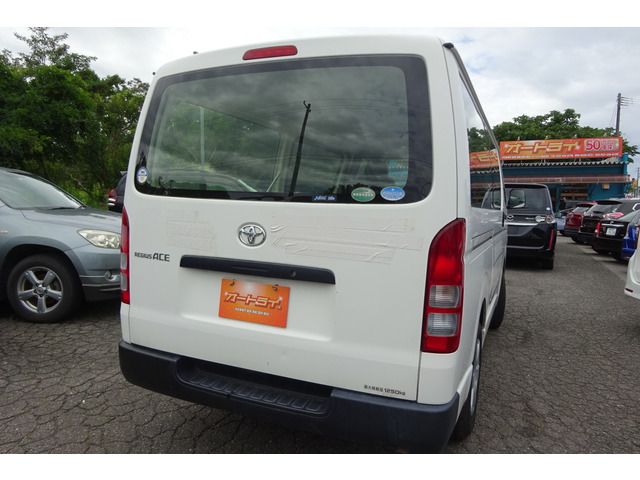 Toyota REGIUSACE VAN 2015-09 17054-8