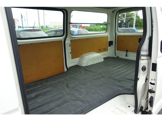 Toyota REGIUSACE VAN 2015-09 17054-7