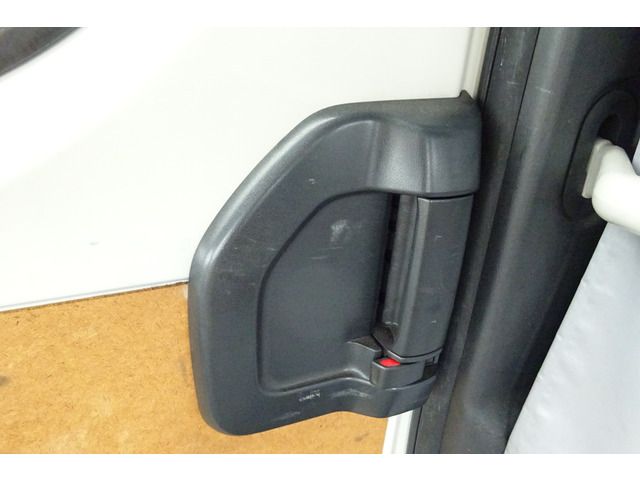 Toyota REGIUSACE VAN 2015-09 17054-18