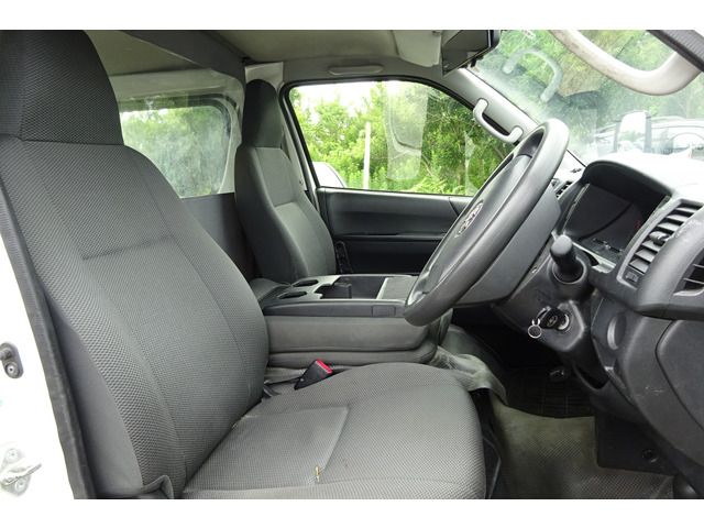Toyota REGIUSACE VAN 2015-09 17054-11