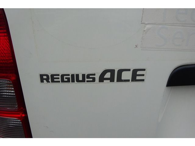 Toyota REGIUSACE VAN 2015-09 17054-10