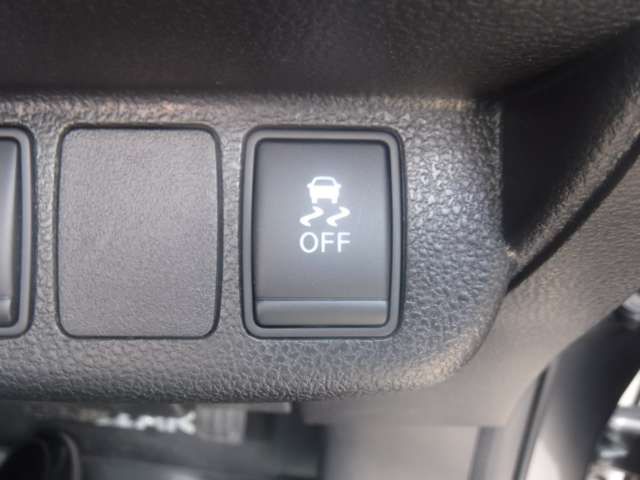 Nissan LEAF 2016-05 7860-5