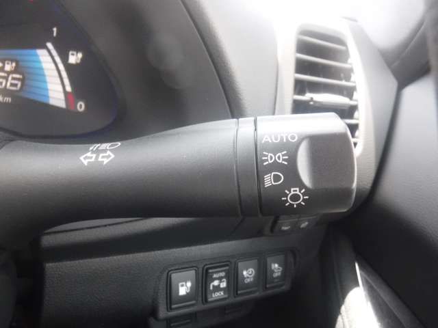 Nissan LEAF 2016-05 7860-6