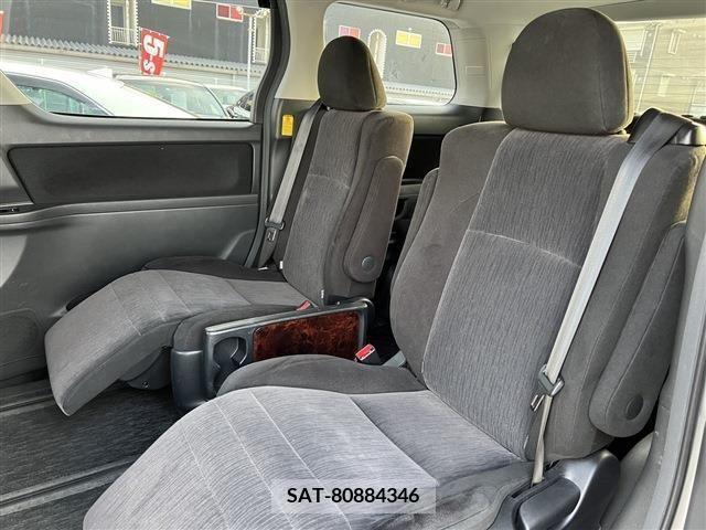 Toyota ALPHARD 2012-05 208802-19