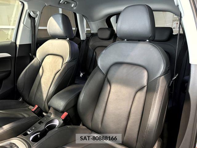 Audi Q3 2019-04 242375-13