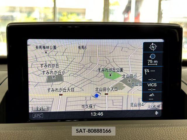 Audi Q3 2019-04 242375-16