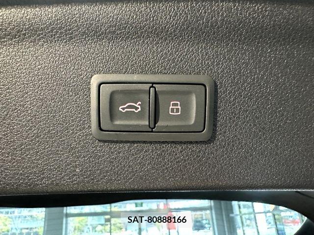 Audi Q3 2019-04 242375-23