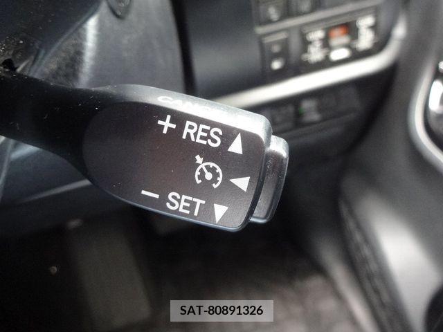 Toyota VOXY 2019-06 321638-19