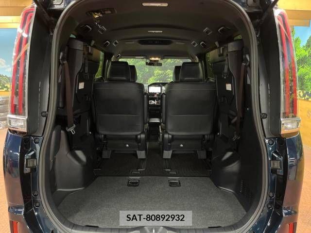 Toyota ESQUIRE 2018-08 268532-9