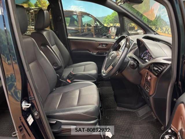 Toyota ESQUIRE 2018-08 268532-8