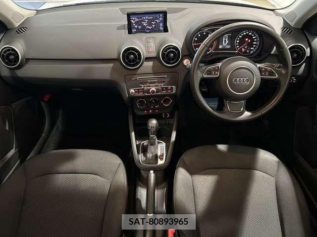 Audi A1 2015-09 242091-6