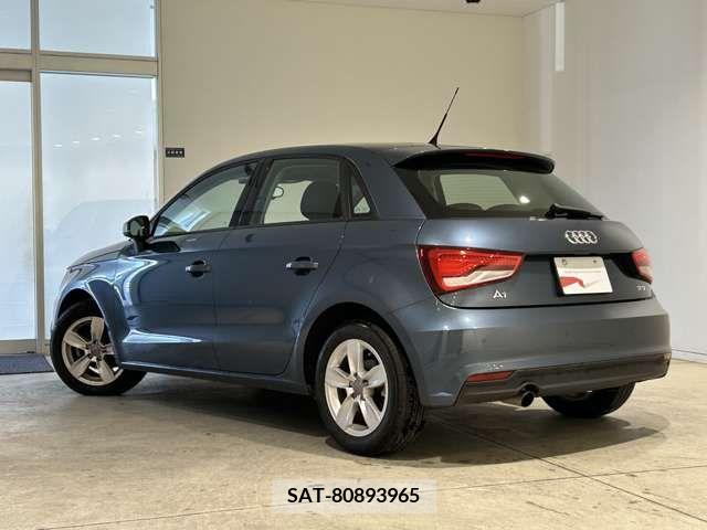 Audi A1 2015-09 242091-5