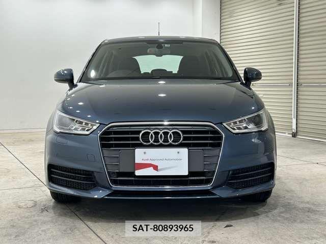 Audi A1 2015-09 242091-2
