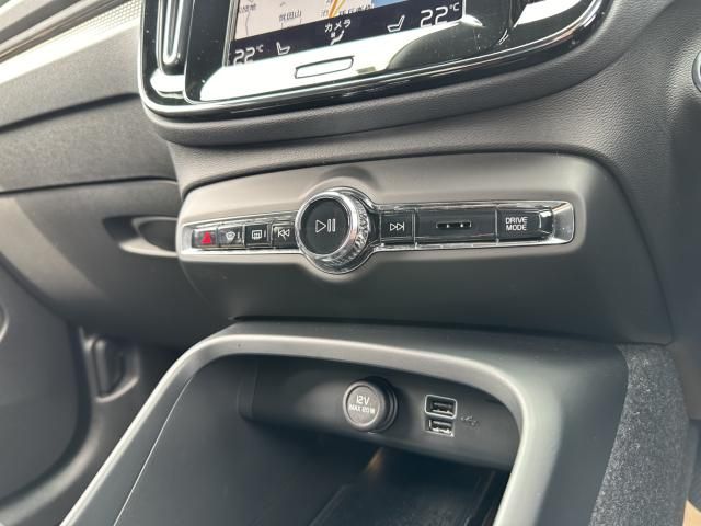 Volvo XC40 2022-05 23779-18