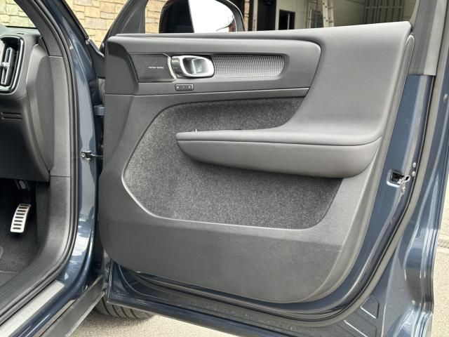 Volvo XC40 2022-05 23779-8