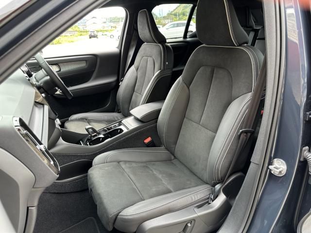 Volvo XC40 2022-05 23779-23