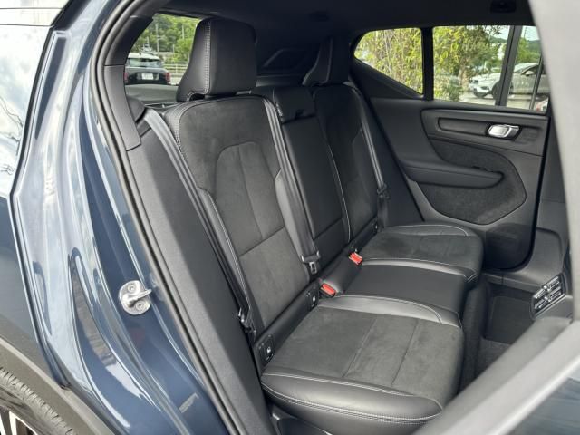 Volvo XC40 2022-05 23779-29