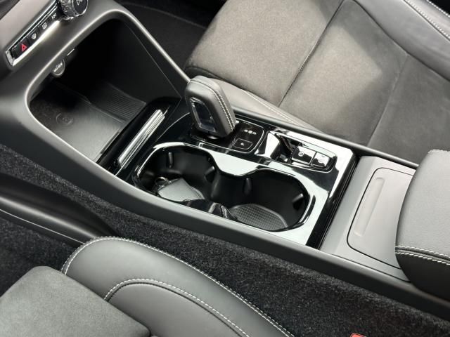 Volvo XC40 2022-05 23779-19