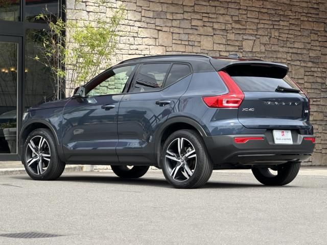 Volvo XC40 2022-05 23779-2