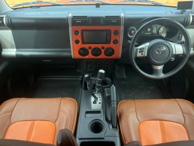 Toyota FJ CRUISER 2013-11 184520-1