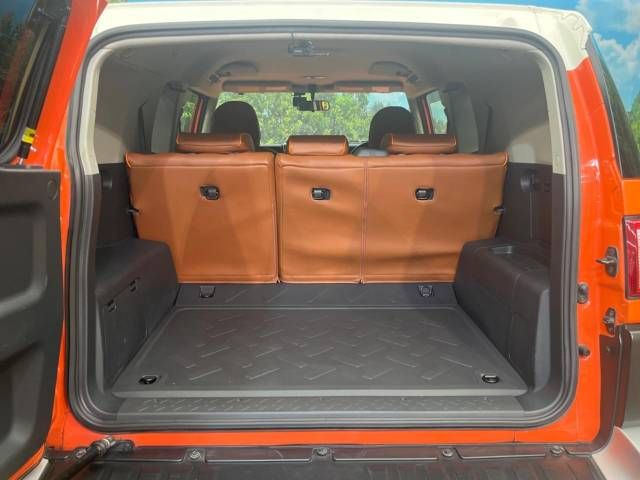 Toyota FJ CRUISER 2013-11 184520-10
