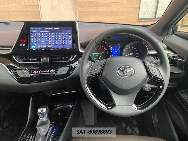 Toyota C-HR 2018-05 295486-1