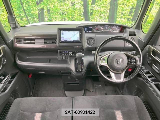 Honda N BOX CUSTOM 2020-03 220712-1