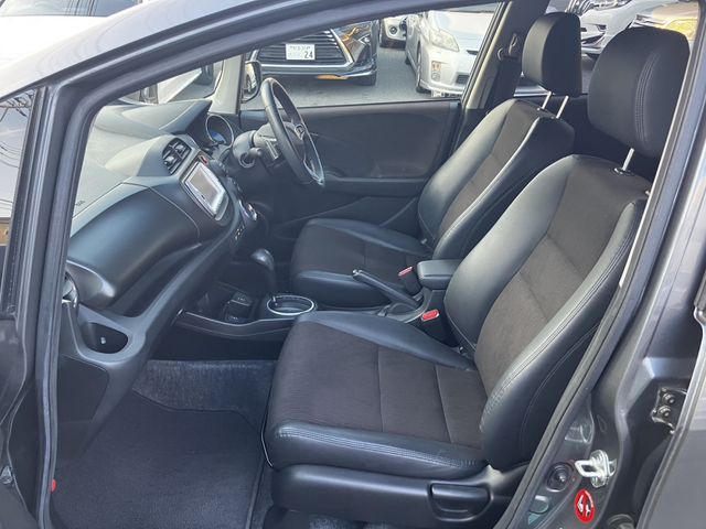 Honda FIT HYBRID 2013-05 1696-5