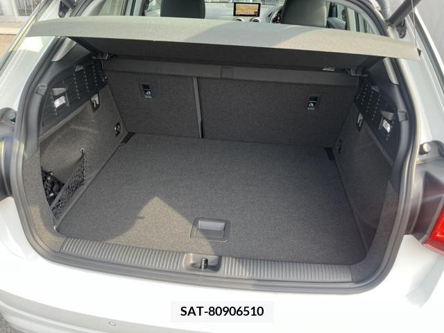 Audi Q2 2019-09 356575-16